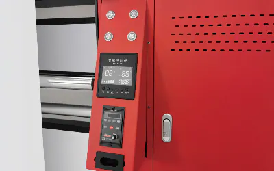 Panel funcional desde el que podemos realizar las funciones de la máquina, limpiezas,… · Uviprint NP 200 UV